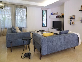 Albergo Residence - 2BR With Pool and Gym Access