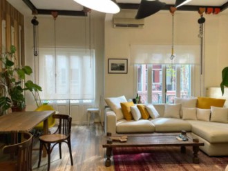 Designer’s 1BR apt in Gemmayzeh