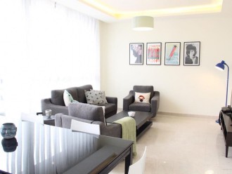 Modern 3BR Apt next to Hotel Dieu 7th floor