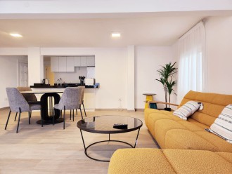 The 7th Haven - 1 BR Apartment Gemayze