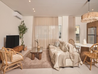 Olea: 1BR Apartment w/ desk and views