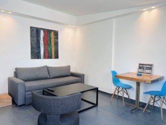 Railway House 1BR Apt w/front yard, 24 hours power