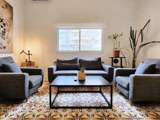 Railway House 1BR Apt w/front yard, 24 hours power