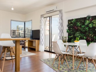 1BD Artsy Clemenceau - Power 24/7 + Balcony