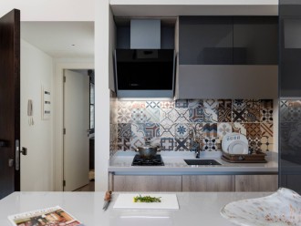 Redrock Studio 01 - ( Bqaatouta )