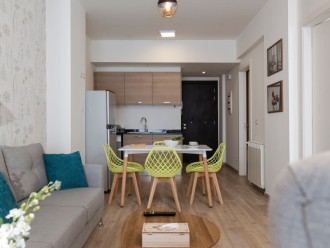 Bright 2BD with terrace- Redrock (Bqaatouta)