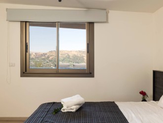 Spectacular 2BD chalet in Redrock (Bqaatouta)