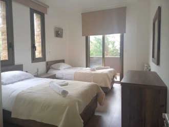 Redrock Spacious & Beautiful Duplex - Bqaatouta