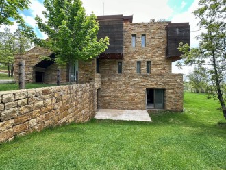 4BD Apartment - RedRock With Garden